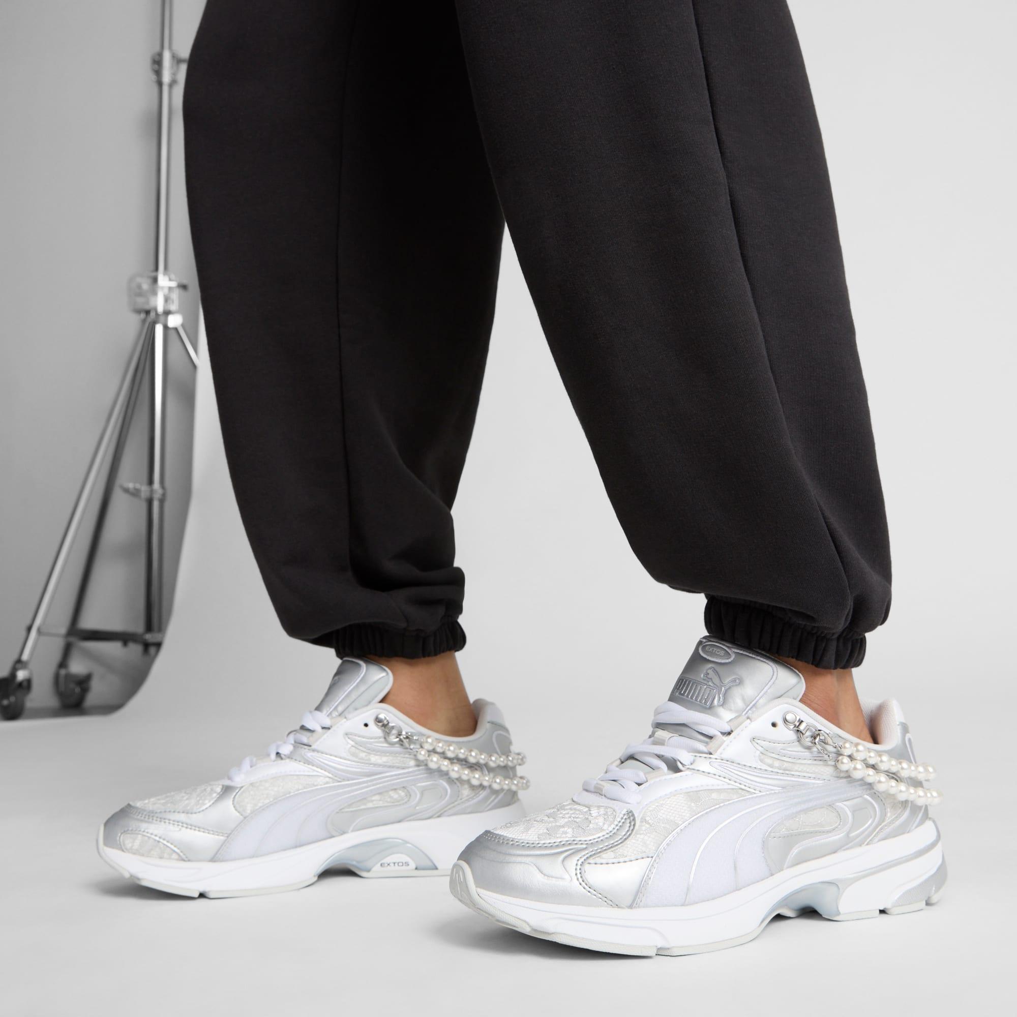 PUMA Extos Feminine Pack Women's Sneakers in Silver/White Product Image