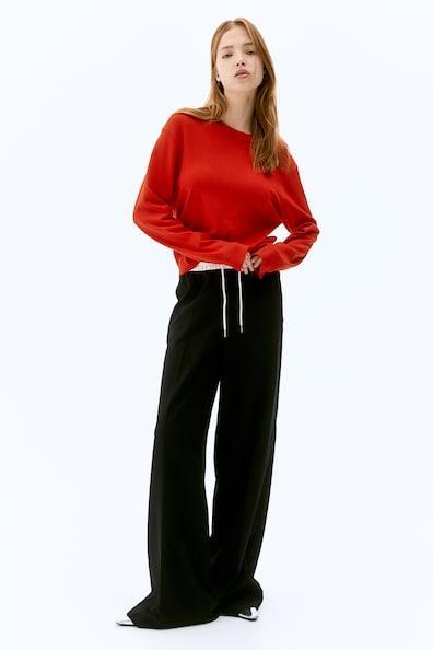 Short Fine-Knit Sweater Product Image