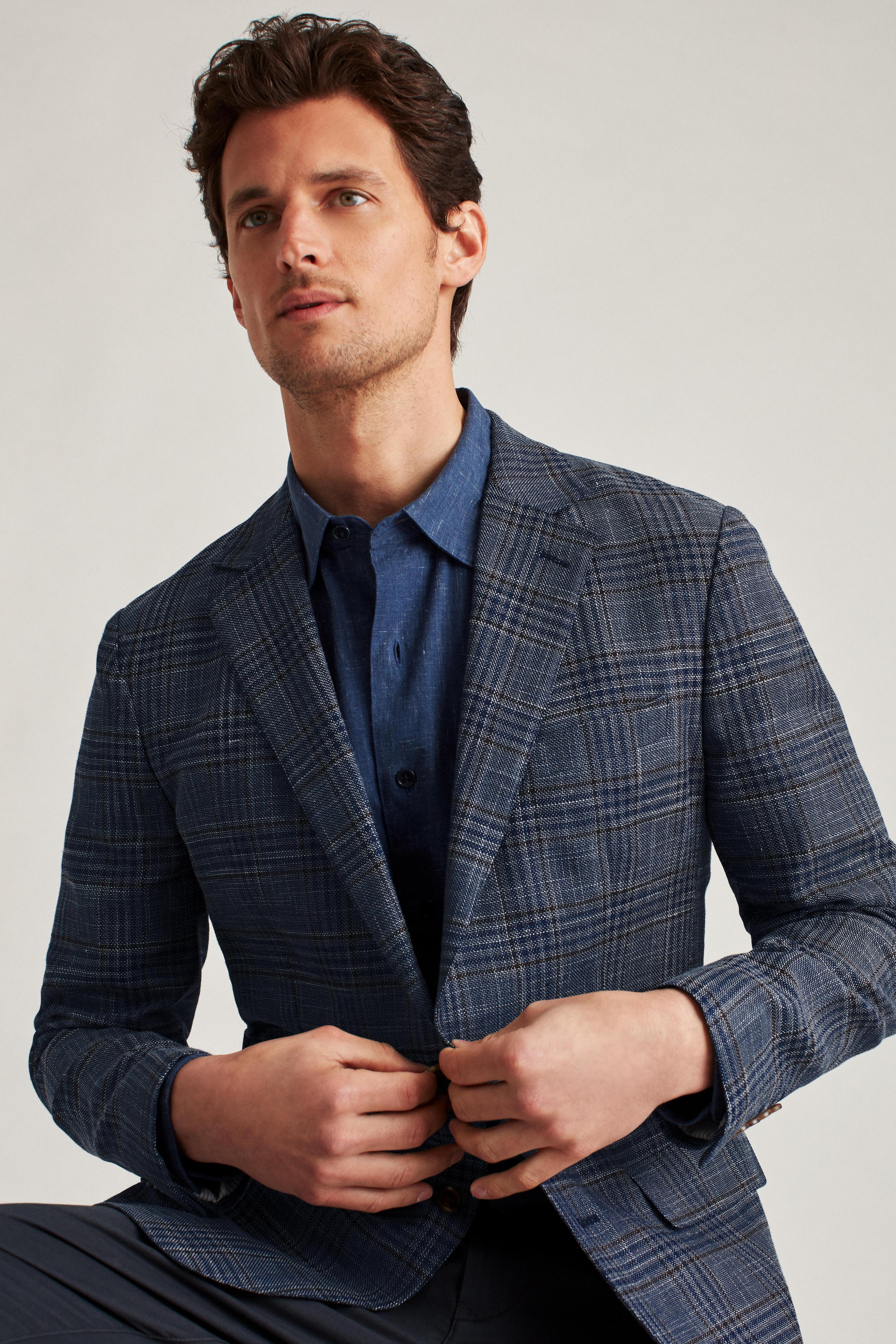 Unconstructed Italian Linen Blazer Product Image