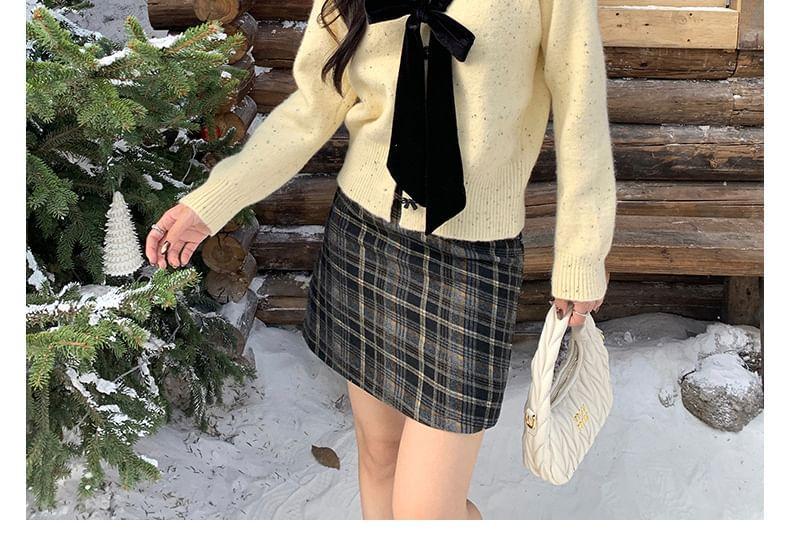 V-Neck Ribbon Neck Button-Up Crop Cardigan Product Image