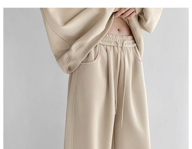 Overfit Pullover / Wide-Leg Sweatpants Product Image