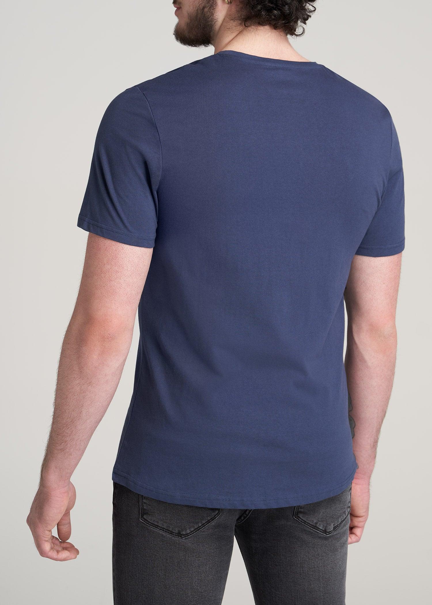 Everyday Pocket REGULAR FIT T-Shirt for Tall Men in Navy Male Product Image