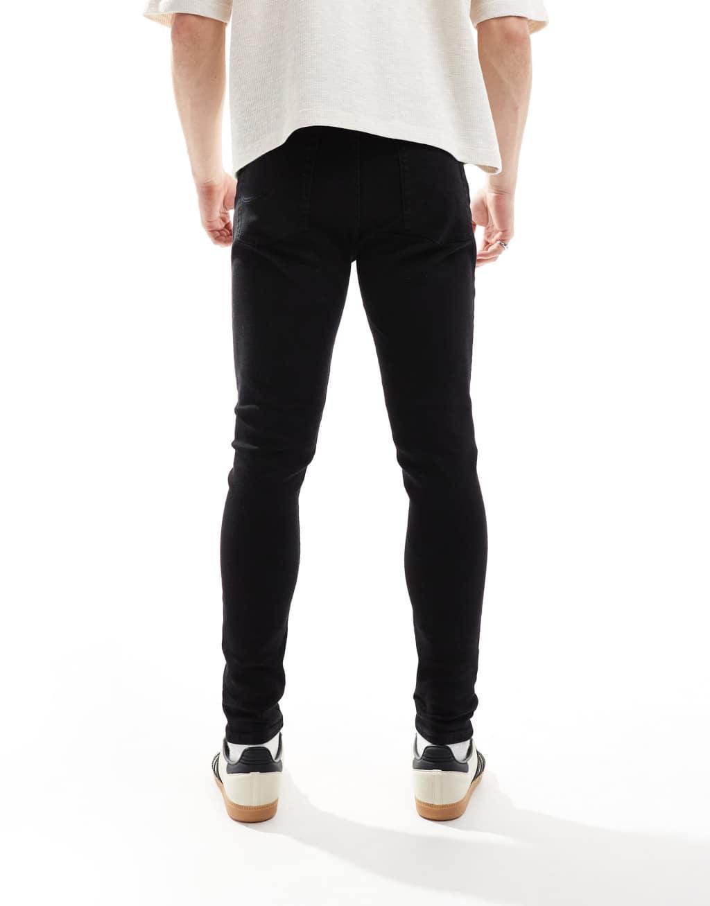 Jack & Jones Pete slim tapered in black Product Image