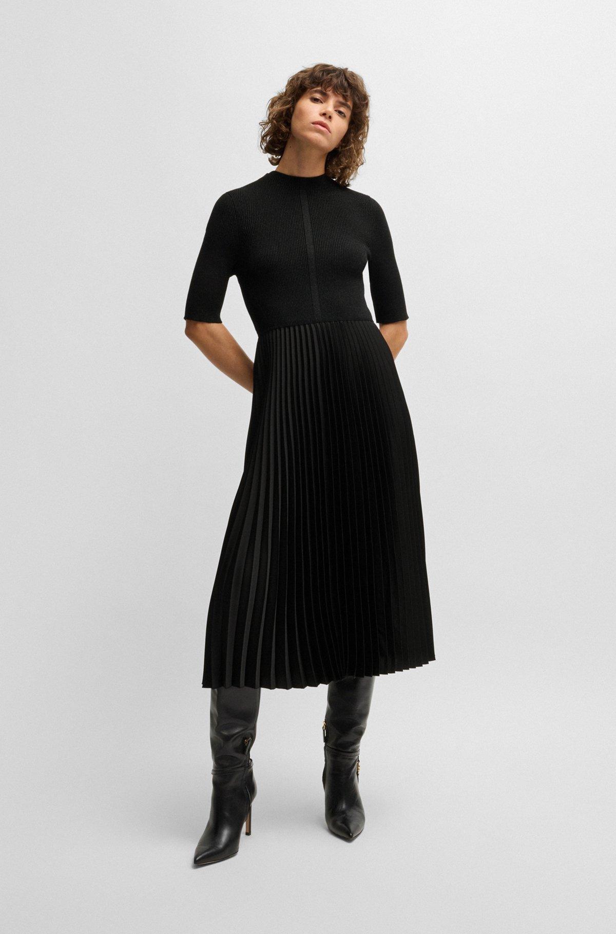 Cropped-sleeve dress with plissé skirt Product Image