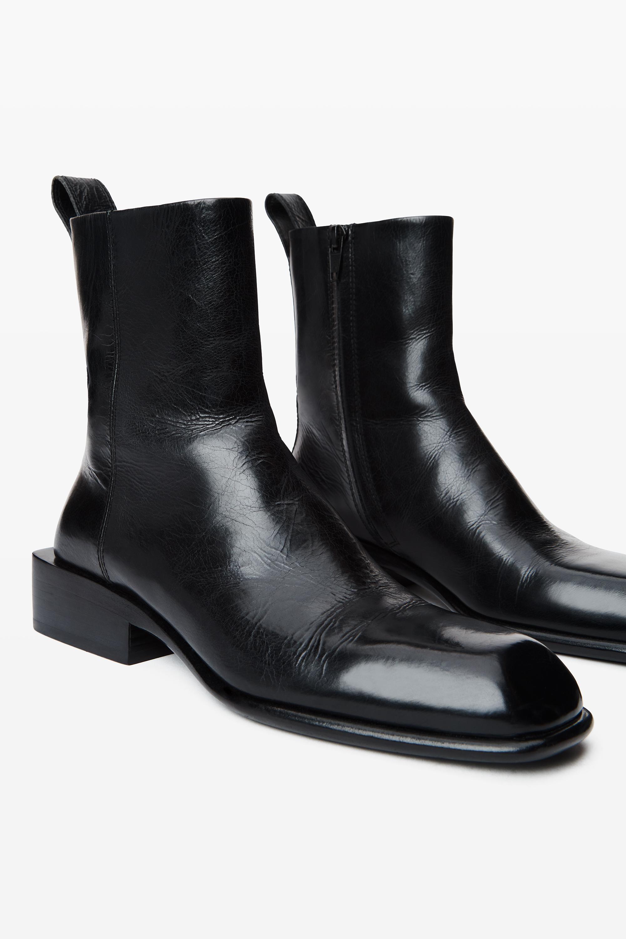 Throttle Ankle Boot In Calf Leather Product Image