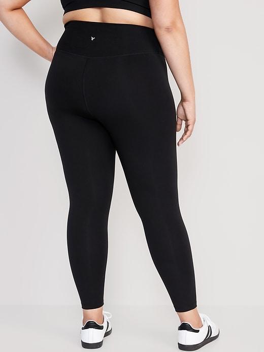 Extra High-Waisted PowerChill 7/8 Leggings Product Image