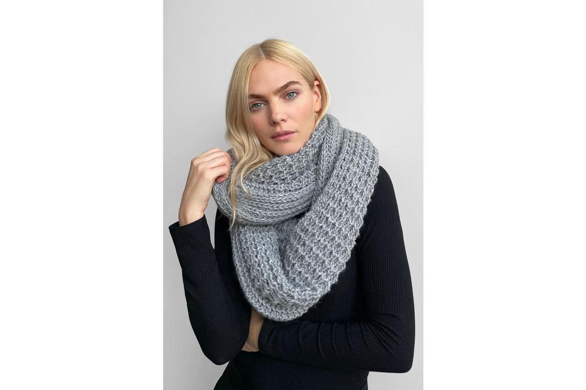 Marcella Womens London Infinity Scarf Product Image