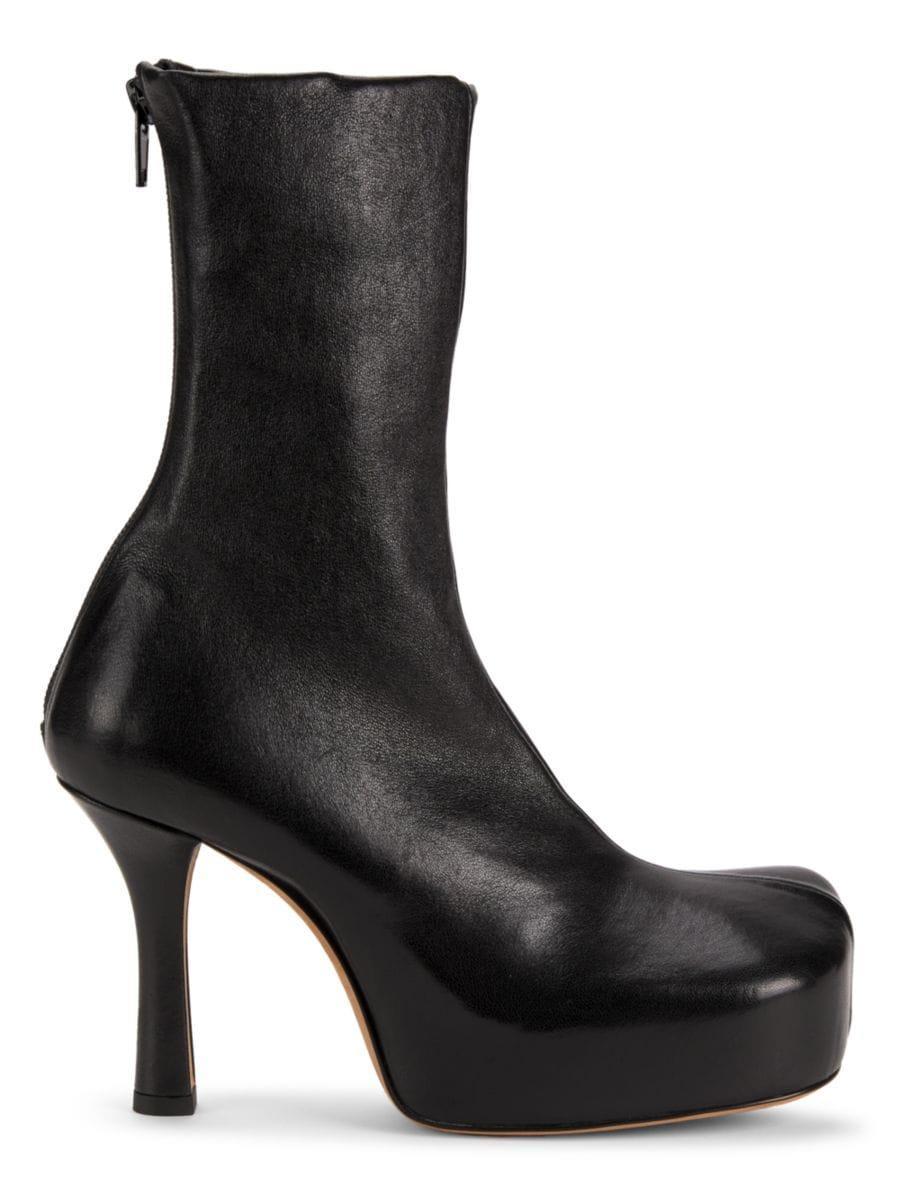 Ankle Boots In Black product image