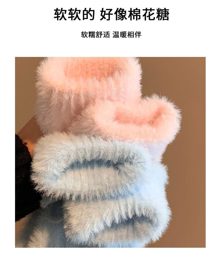 Bow Fluffy Knit Gloves Product Image