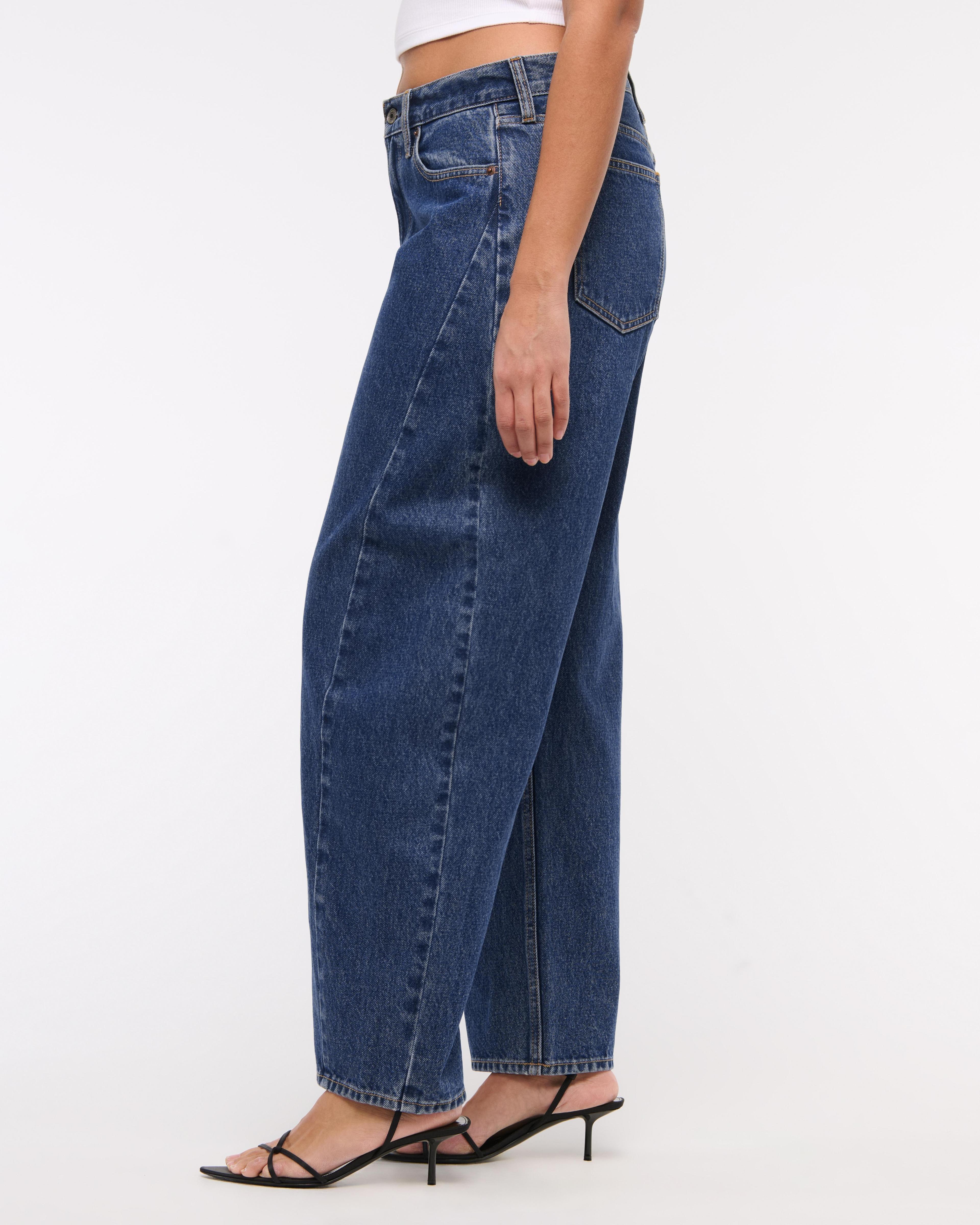 Curve Love Mid Rise Barrel Jean Product Image