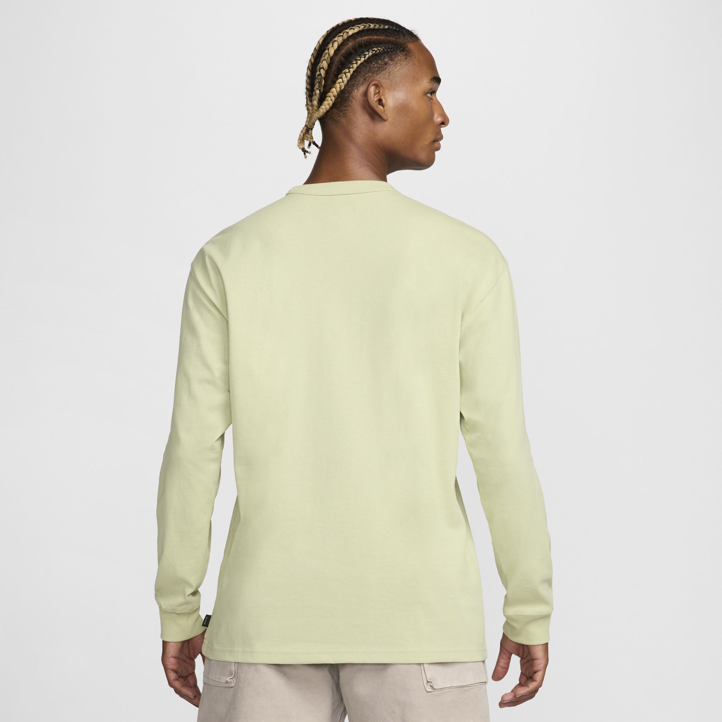 Men's Nike Sportswear Premium Essentials Long-Sleeve Pocket T-Shirt Product Image