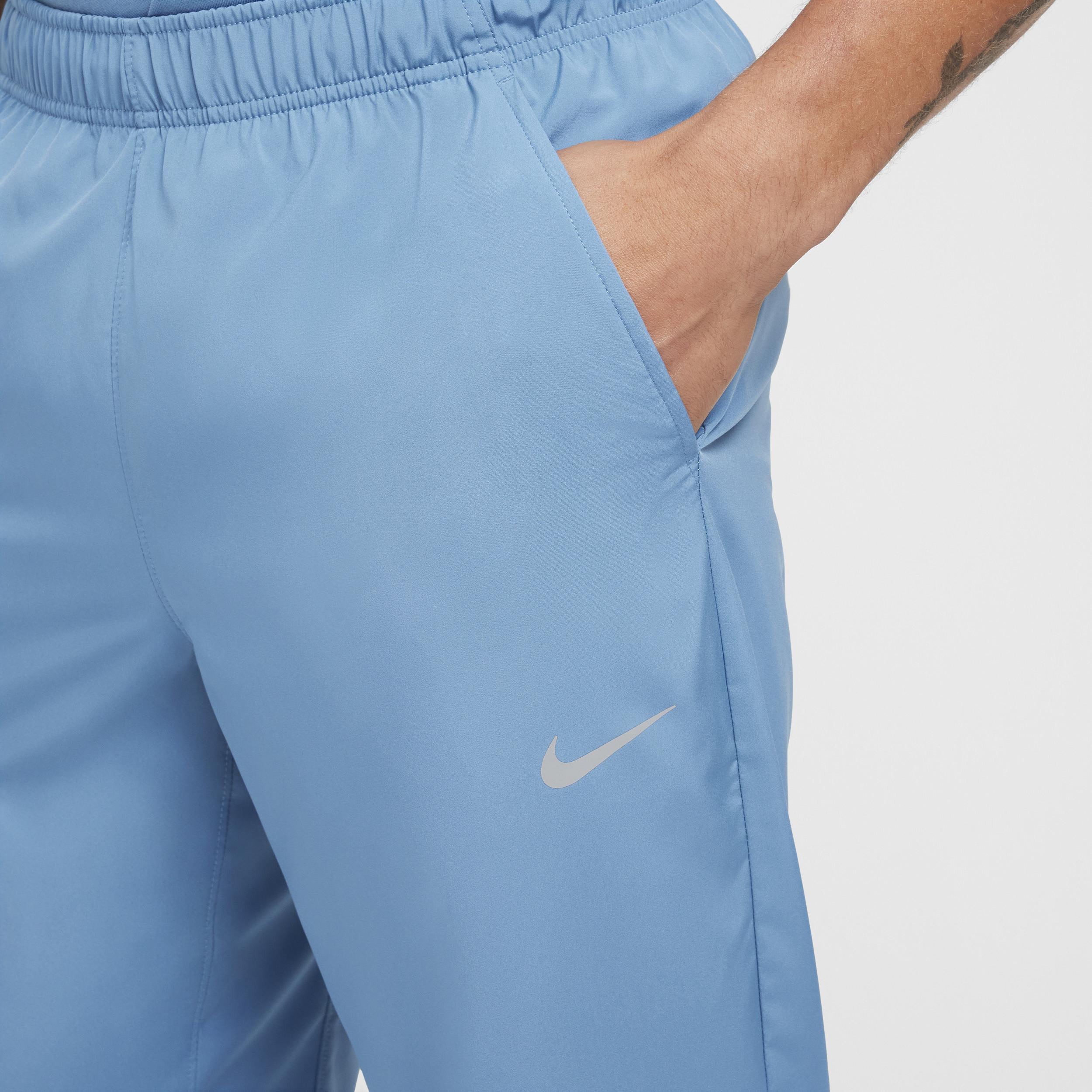 Nike Men's Form Dri-FIT Tapered Versatile Pants Product Image