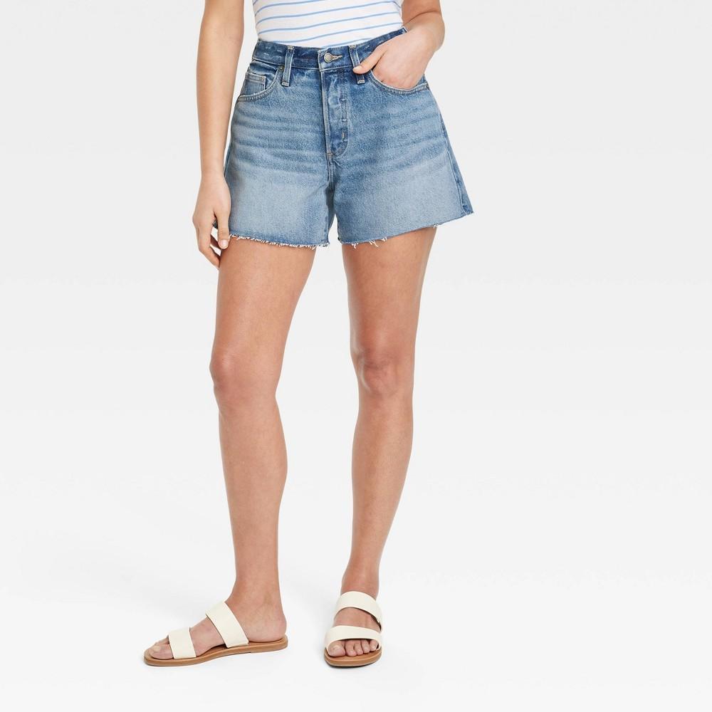 Womens Mid-Rise 90s Baggy Denim Shorts - Universal Thread Medium Wash 14 Product Image