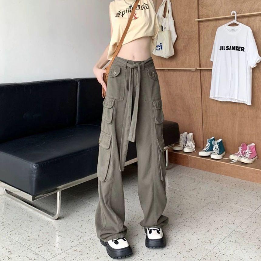 Low Waist Straight-Fit Wide-Leg Cargo Pants product image