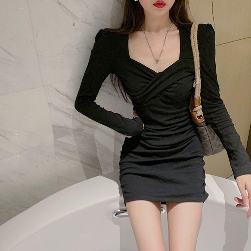 Long-Sleeve Plain Ruched Mini Sheath Dress Product Image