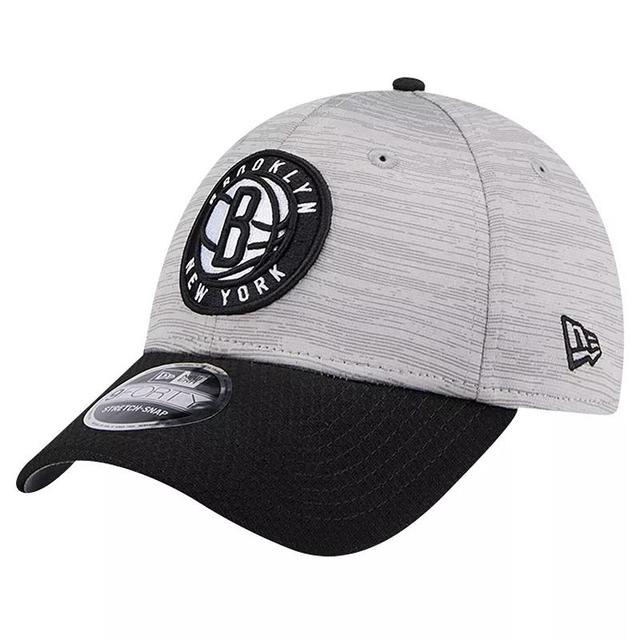 Mens New Era Heather Gray/Black Brooklyn Nets Active Digi-Tech Two-Tone 9FORTY Adjustable Hat Product Image