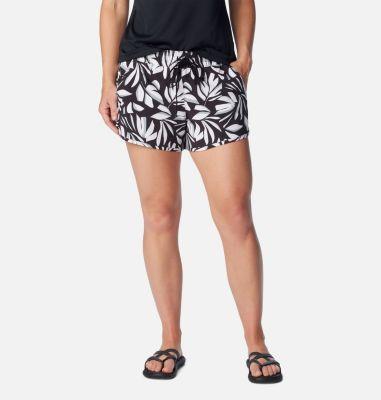 Columbia Women's Bogata Bay Stretch Printed Shorts- Product Image