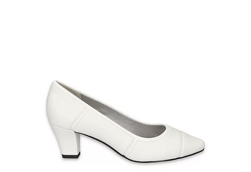 Easy Street Datia Womens Pumps Product Image