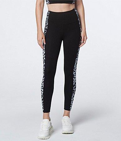 Andrew Marc Sport Womens Printed 7/8 Leggings - Black Product Image