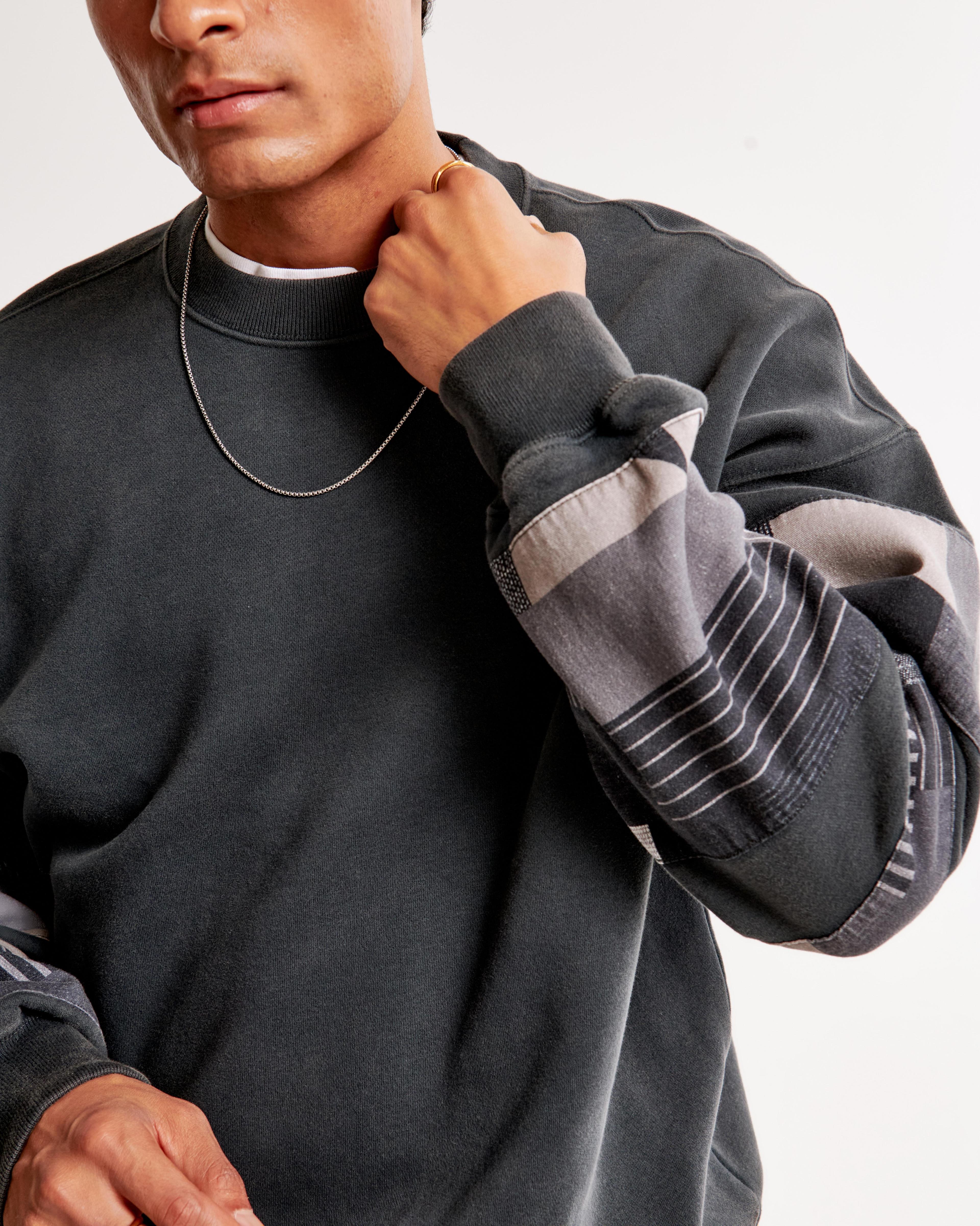 Essential Crew Sweatshirt Product Image