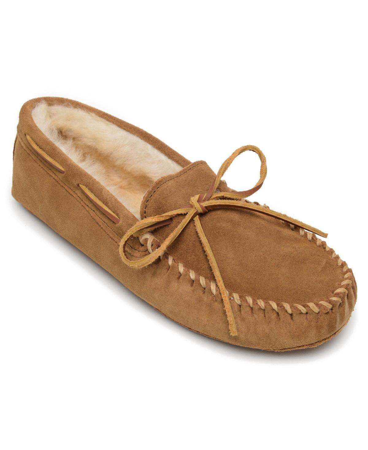 Minnetonka Mens Sheepskin Softsole Moccasin Slippers Product Image