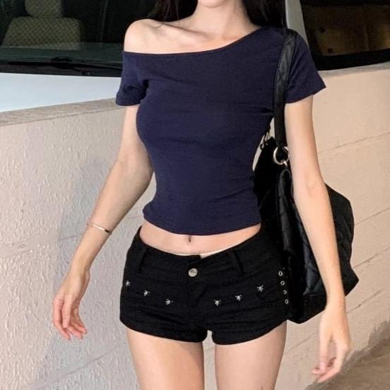 One-Shoulder Short Sleeve Plain Crop Top Product Image