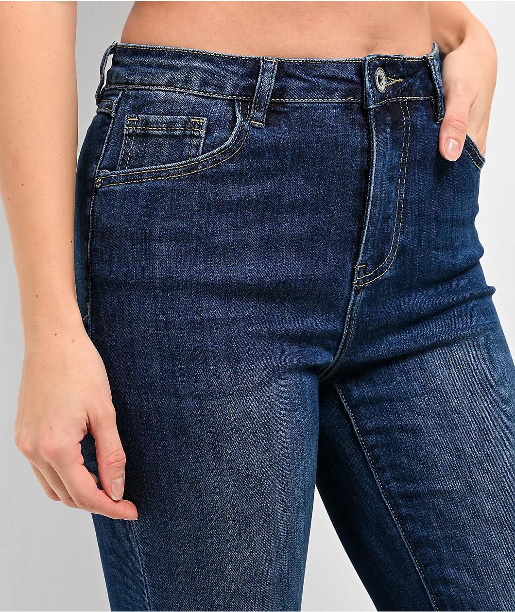 Q2 Flaire Dark Blue Wash Denim Jeans Product Image