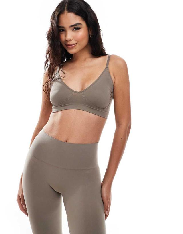 Vero Moda seamless deep v bra top in taupe brown - part of a set Product Image