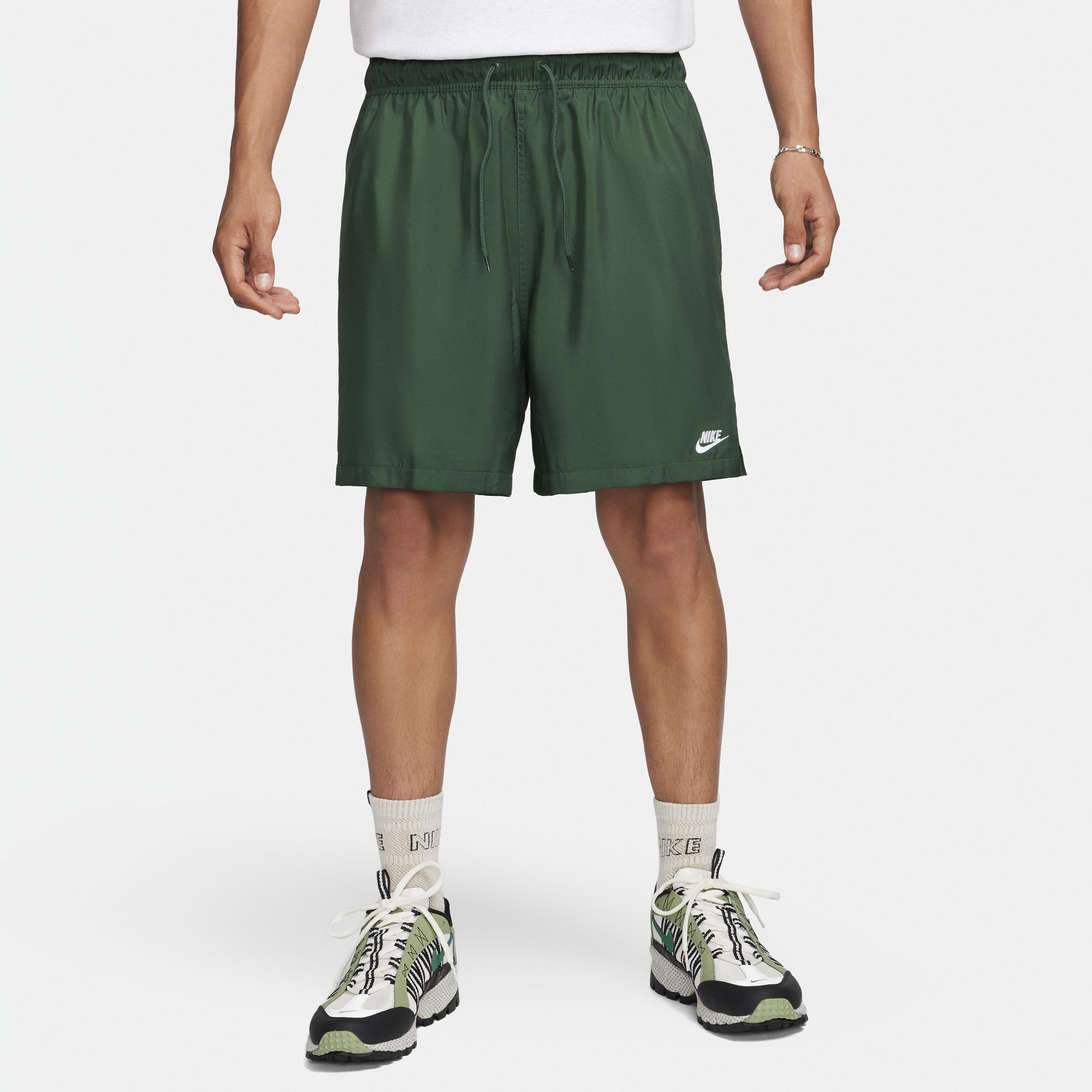 Nike Men's Club Woven Flow Shorts Product Image