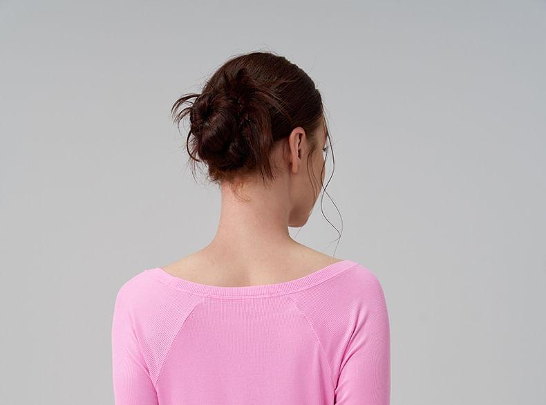 Long-Sleeve Boat Neck Scoop Hem Sports T-Shirt Product Image