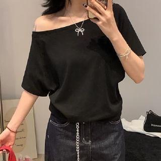 Short-Sleeve Off Shoulder Plain Top Product Image