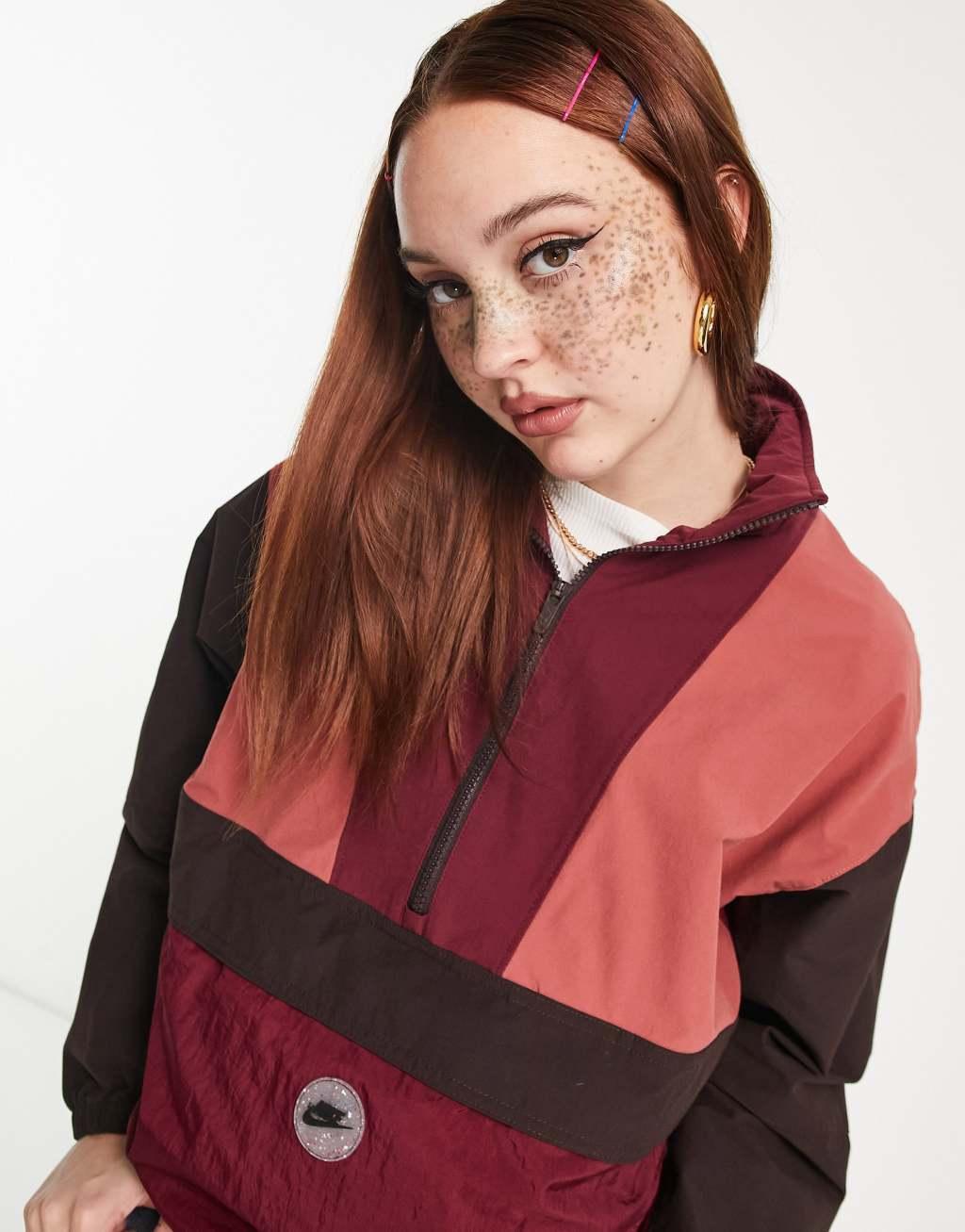 Nike Sports Utility graphic packable quarter zip jacket in burgundy product image