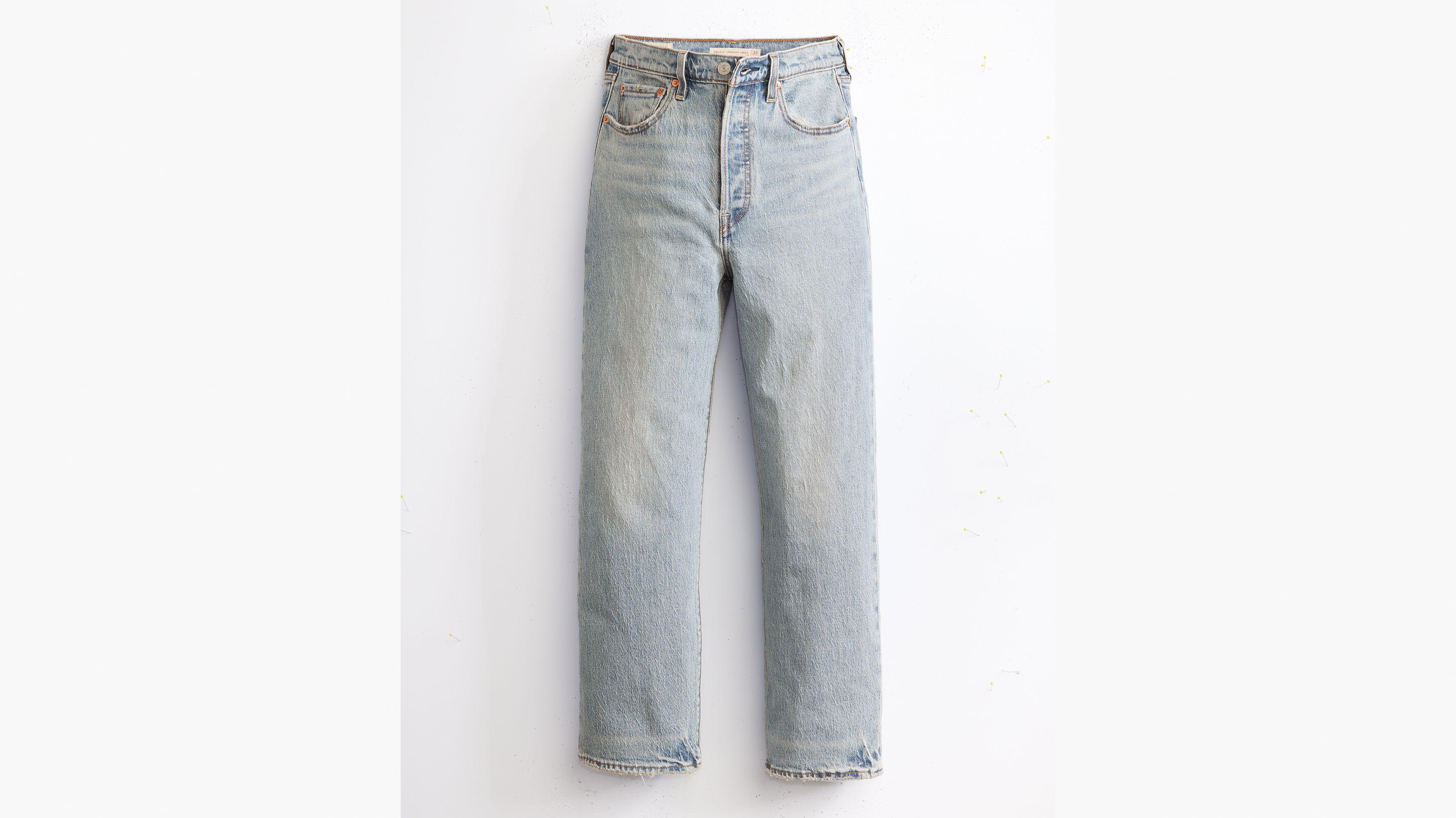 Levi's Straight Ankle Women's Jeans Product Image