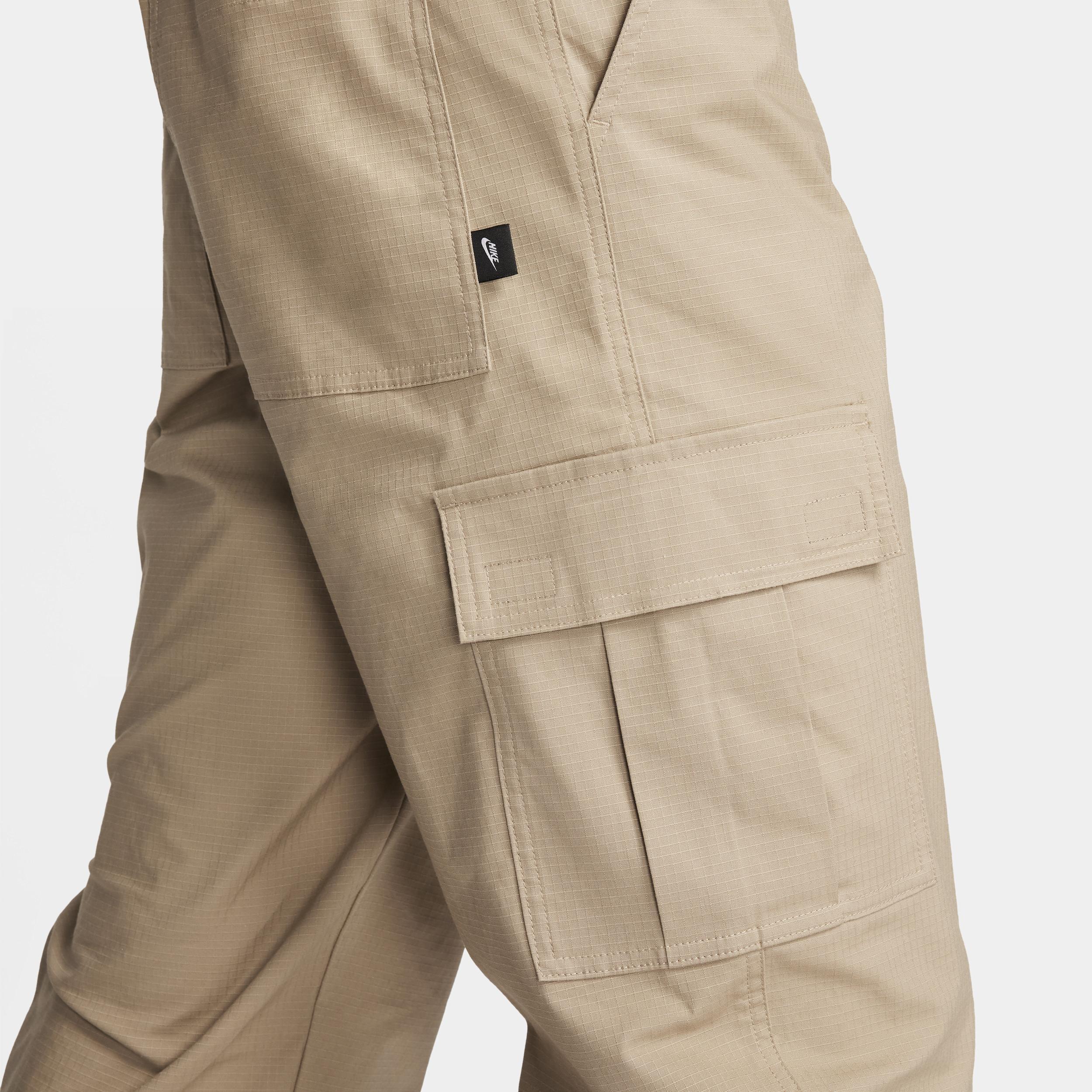 Nike Men's Club Cargo Pants Product Image