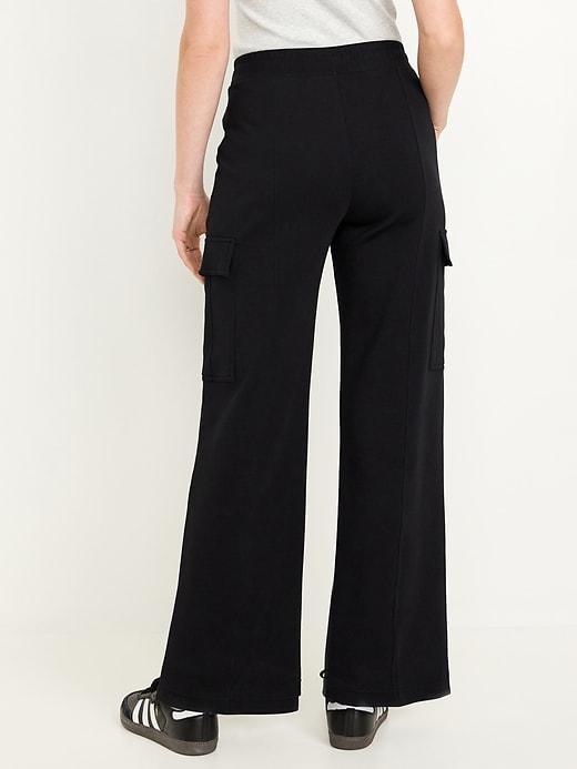 High-Waisted Dynamic Fleece Cargo Pants Product Image