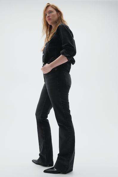 Curvy Fit Bootcut High Jeans Product Image