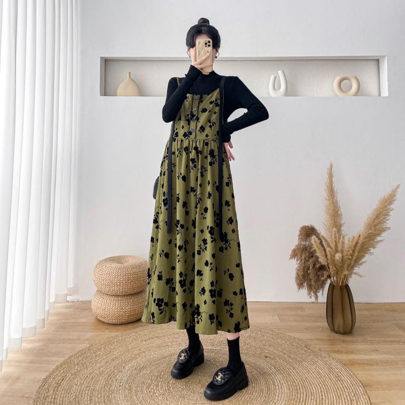 Maternity Long-Sleeve Mock Neck Plain Knit Top / Spaghetti Strap Scoop Neck Floral Print Midi Dungaree Dress Product Image