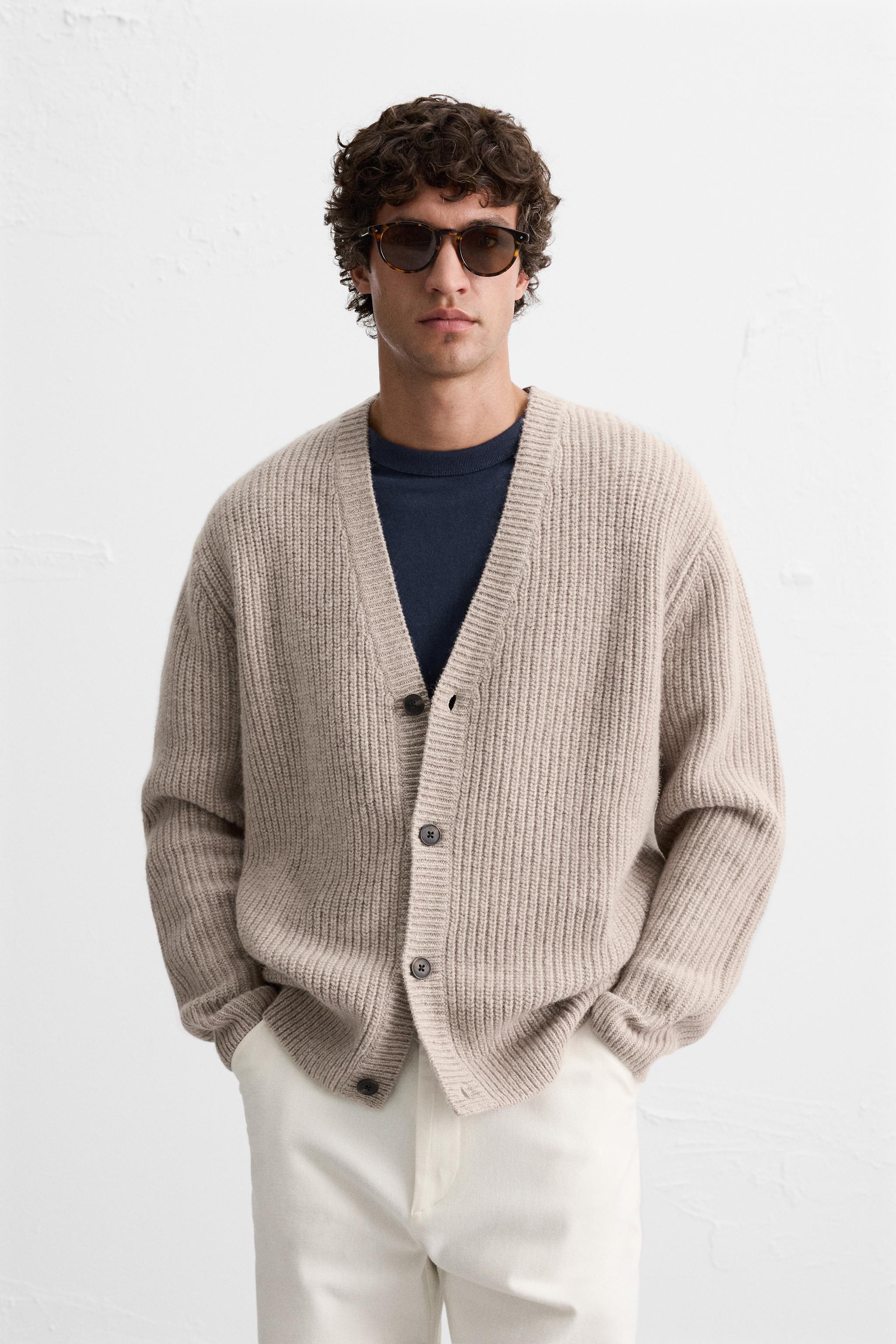 WOOL BLEND CARDIGAN Product Image