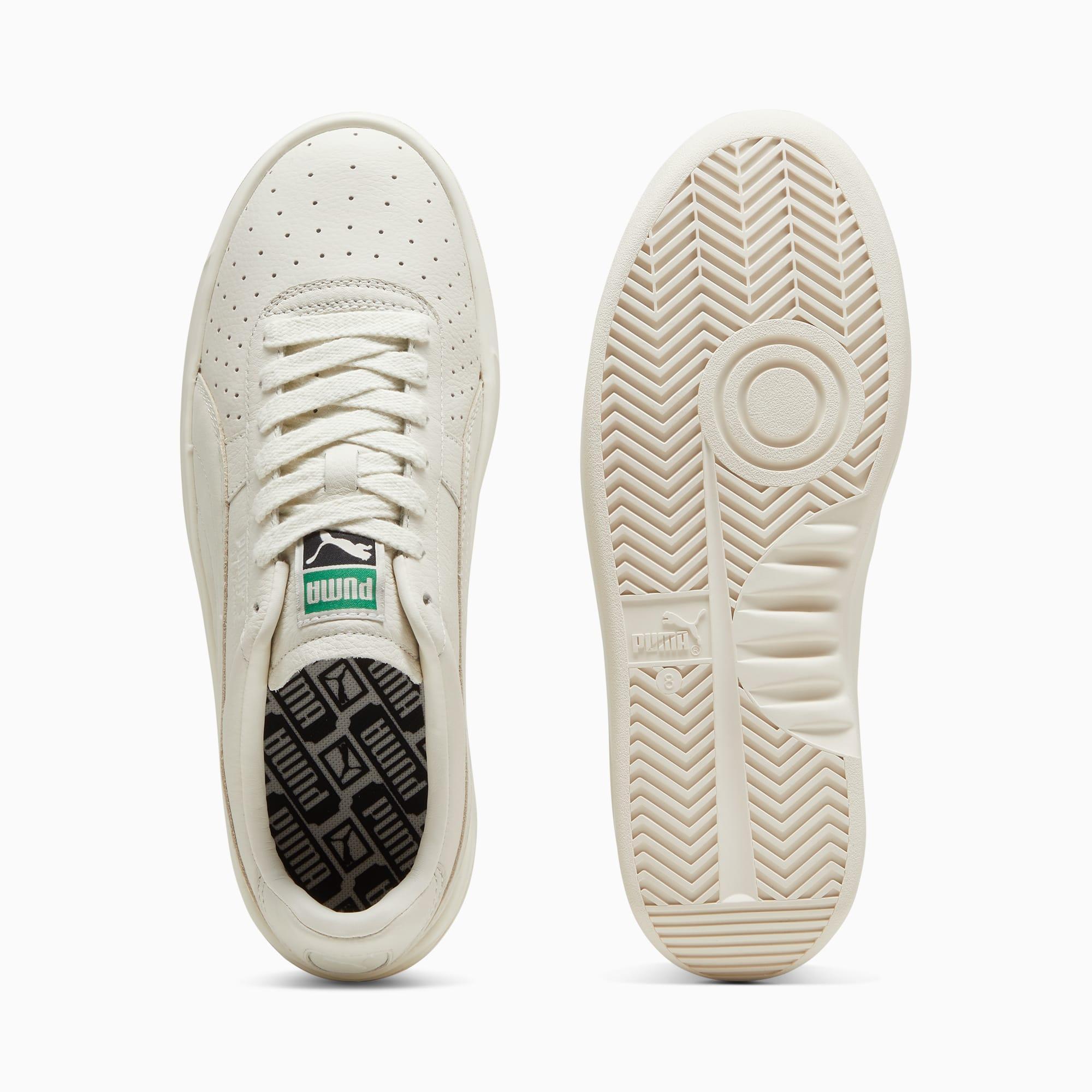 GV Special Base Sneakers Product Image