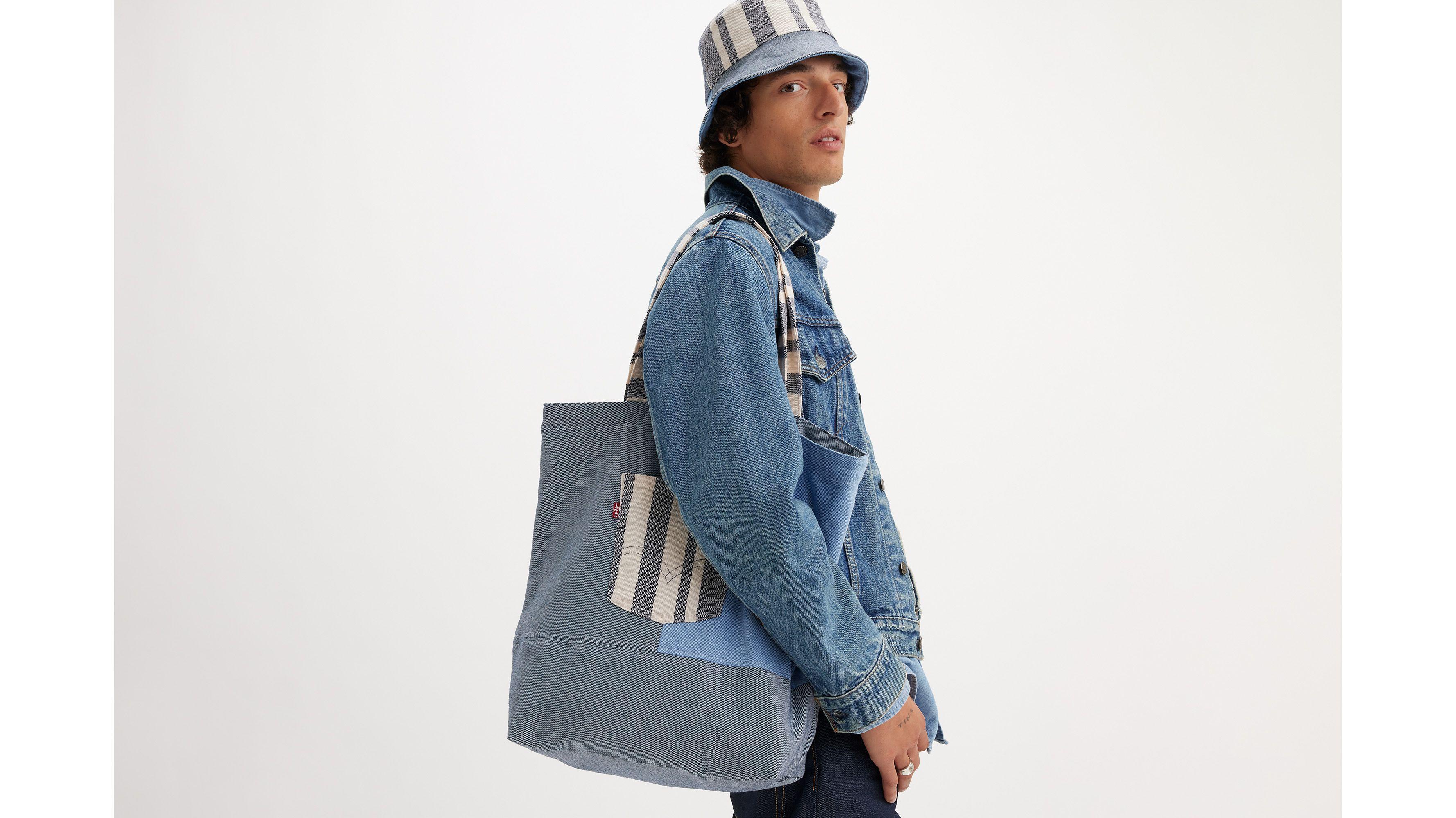 Levi's® Mercado Global Tote Product Image