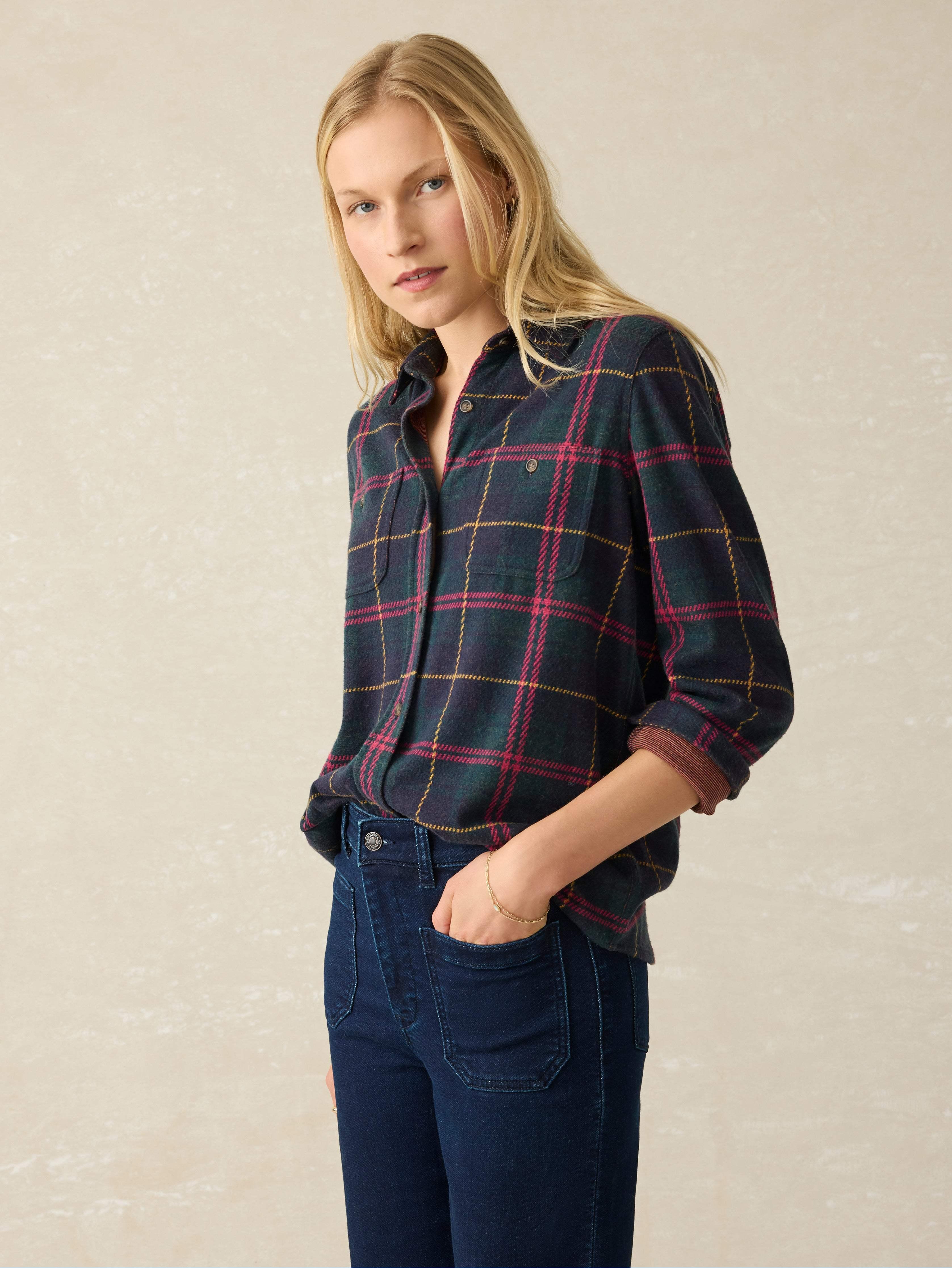 Legend™ Sweater Shirt - Outer Limits Plaid Female Product Image