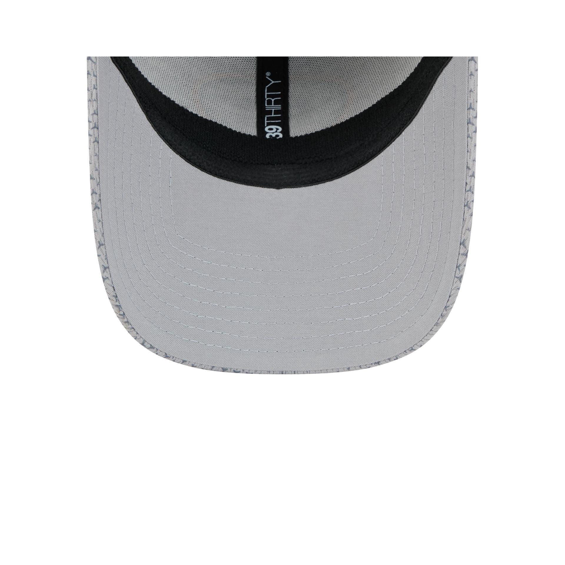 Green Bay Packers 2024 Sideline Gray 39THIRTY Stretch Fit Hat Male Product Image