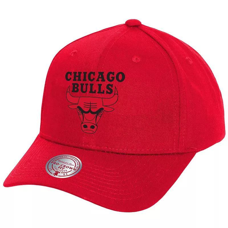 Mens Mitchell & Ness Chicago Bulls Fire Pro Crown Snapback Hat Product Image