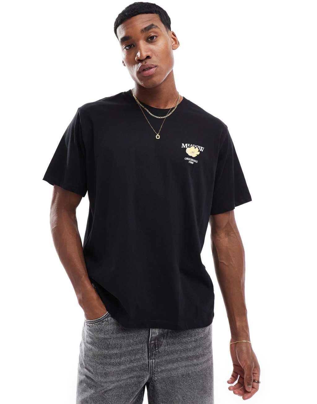 Jack & Jones oversized t-shirt with meadow back print in black Product Image