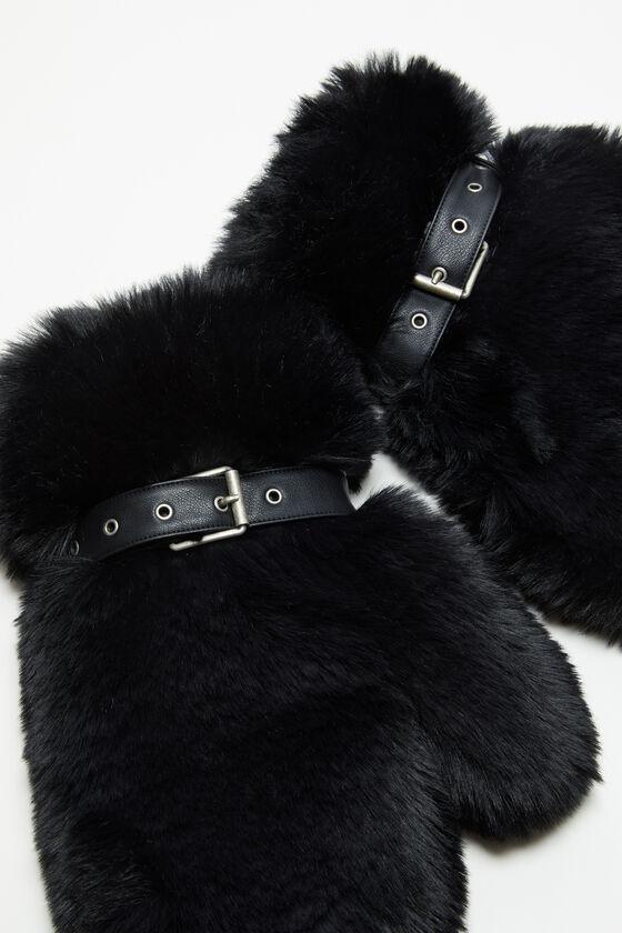 Fluffy buckle mittens Product Image