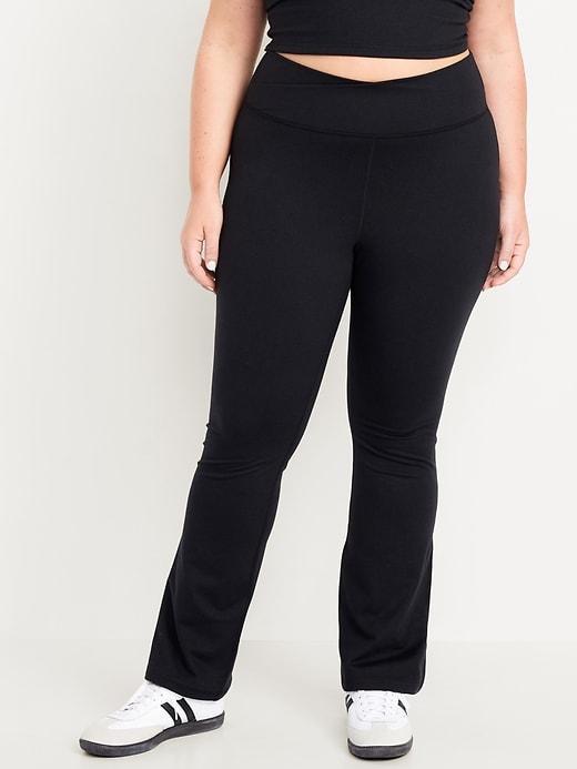 Extra High-Waisted CloudComfy Boot-Cut Leggings Product Image