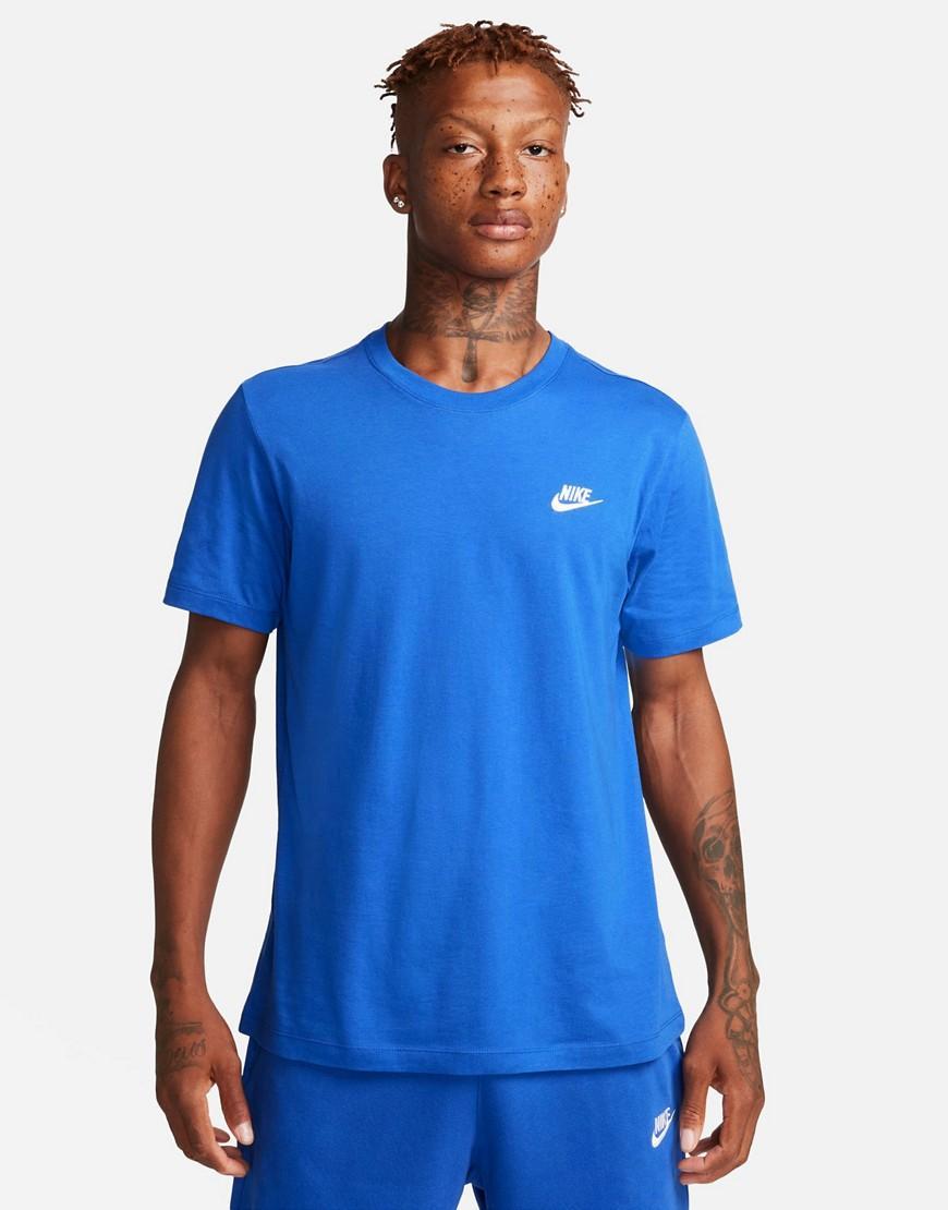 Nike Sportswear Club T-Shirt Product Image