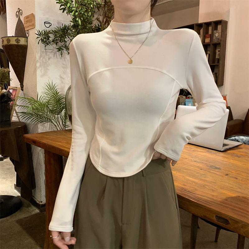 Long-Sleeve Mock Neck Plain T-Shirt Product Image