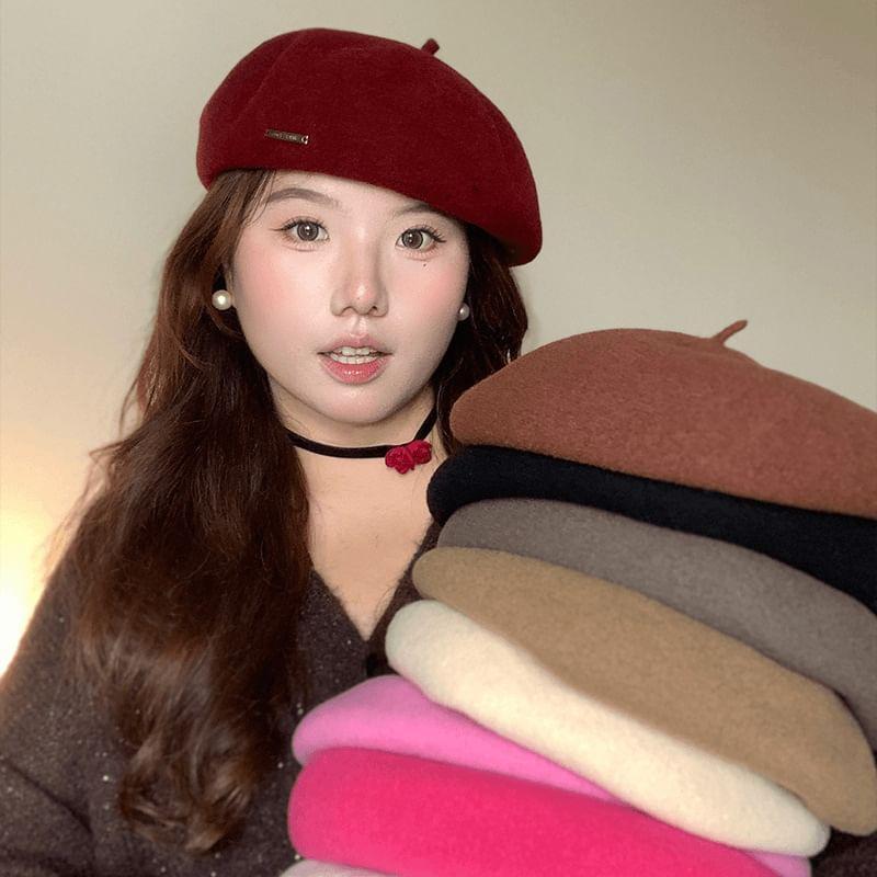 Metal Plate Beret Hat Product Image