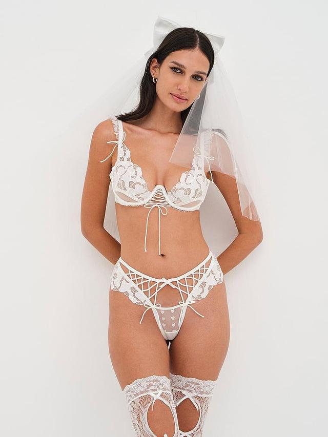 Amore Lace Panty Product Image